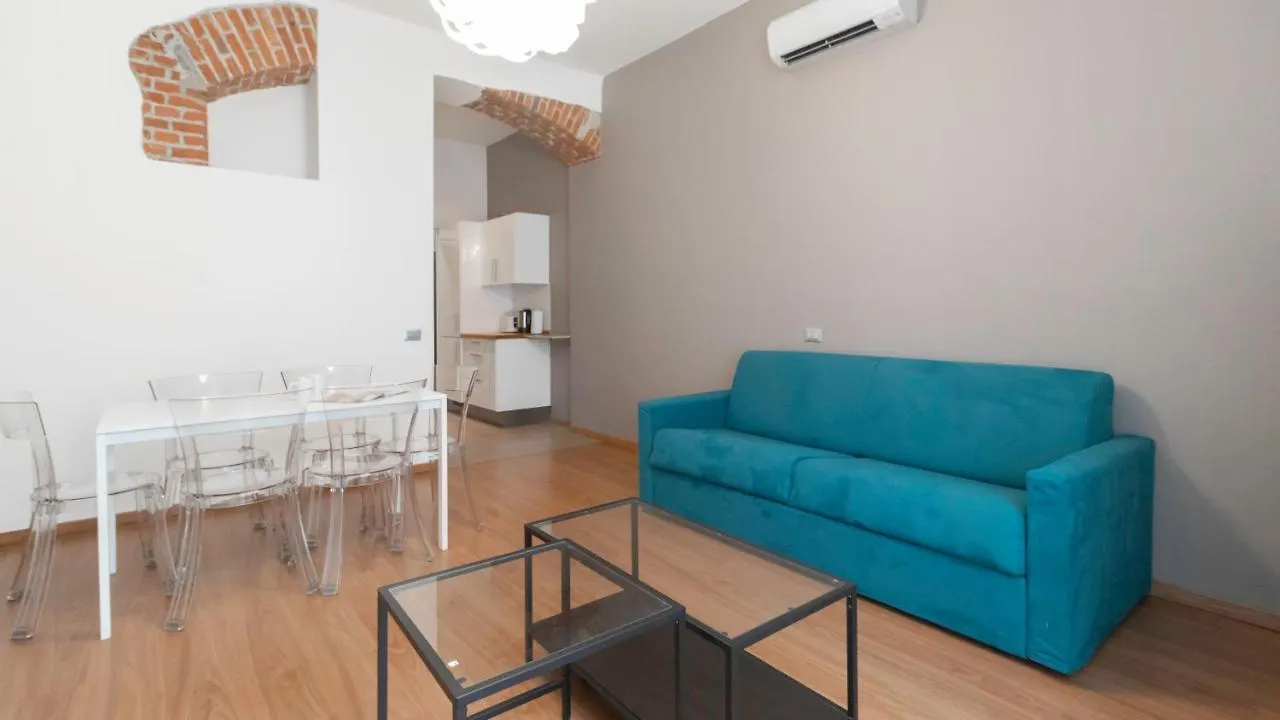 Italianway - The B Village New Milán